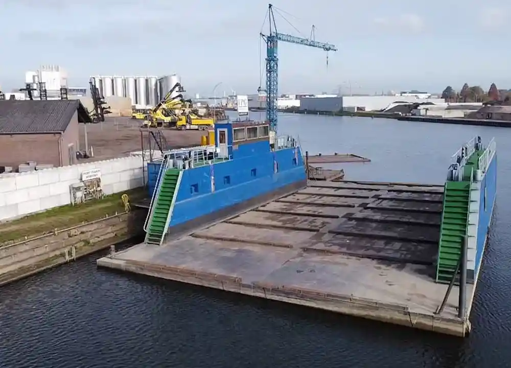 schroevendok van VPG Scheepsservice.